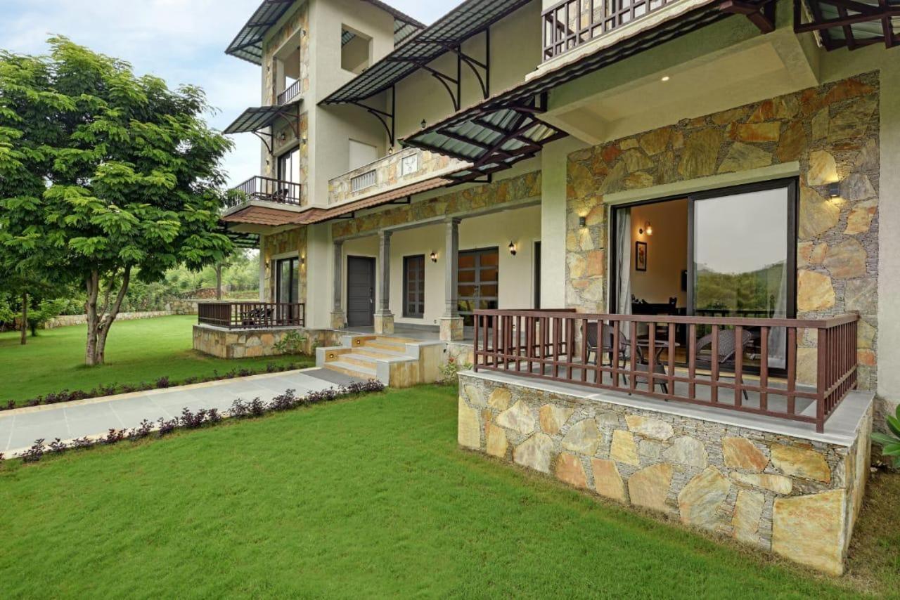 The Hunting Lodge Resort Udaipur - Villas & Pool Dabok Экстерьер фото